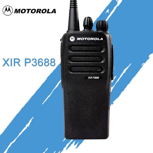 motorola XIR P3688 walkie talkie
